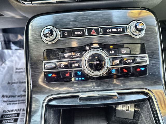 Used 2021 Lincoln Nautilus Reserve w/ Monochromatic Package image 27