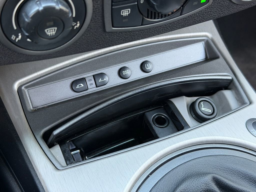 Used 2004 BMW Z4 2.5i RWD image 26