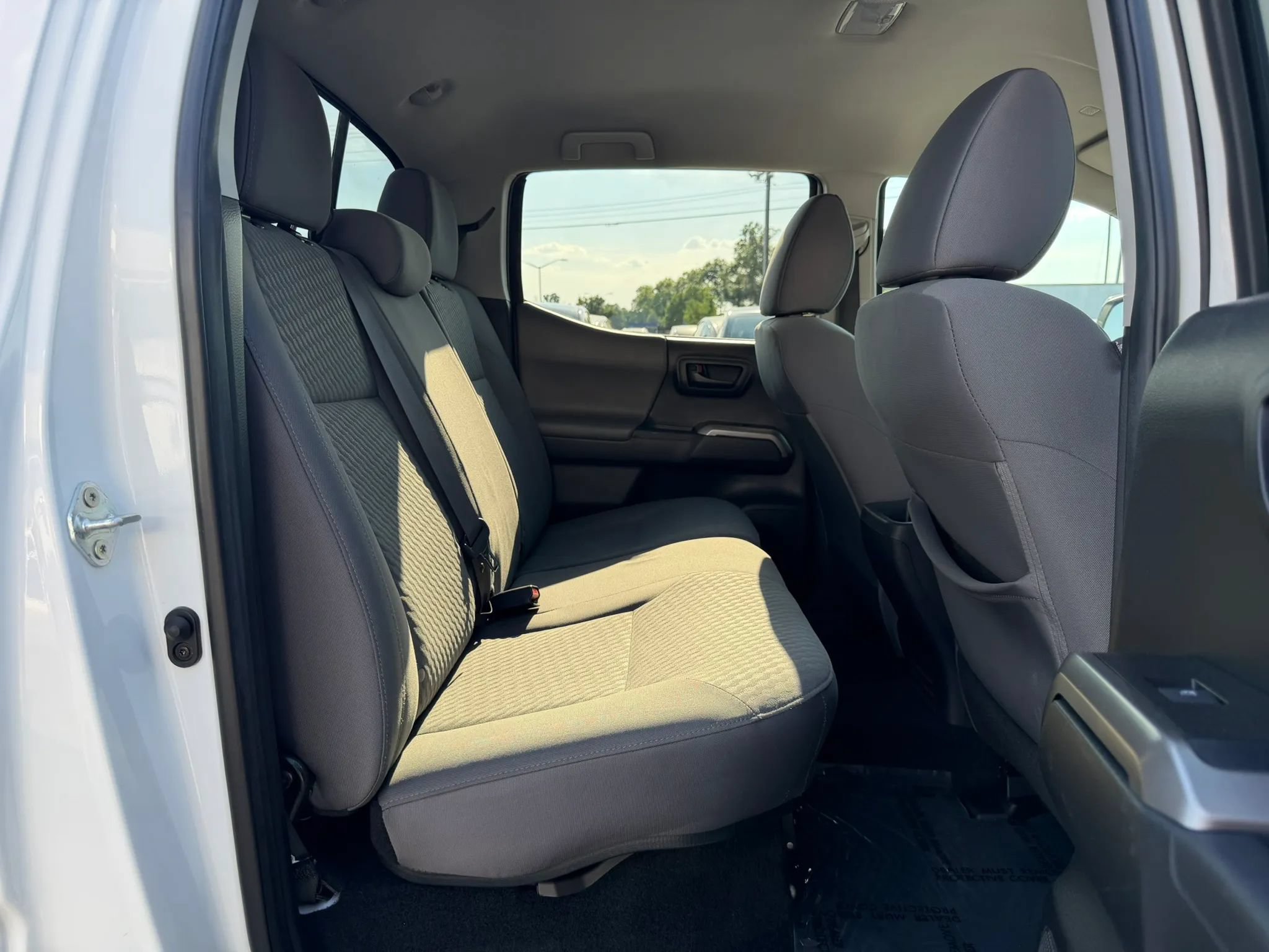 Used 2023 Toyota Tacoma SR5 RWD image 17