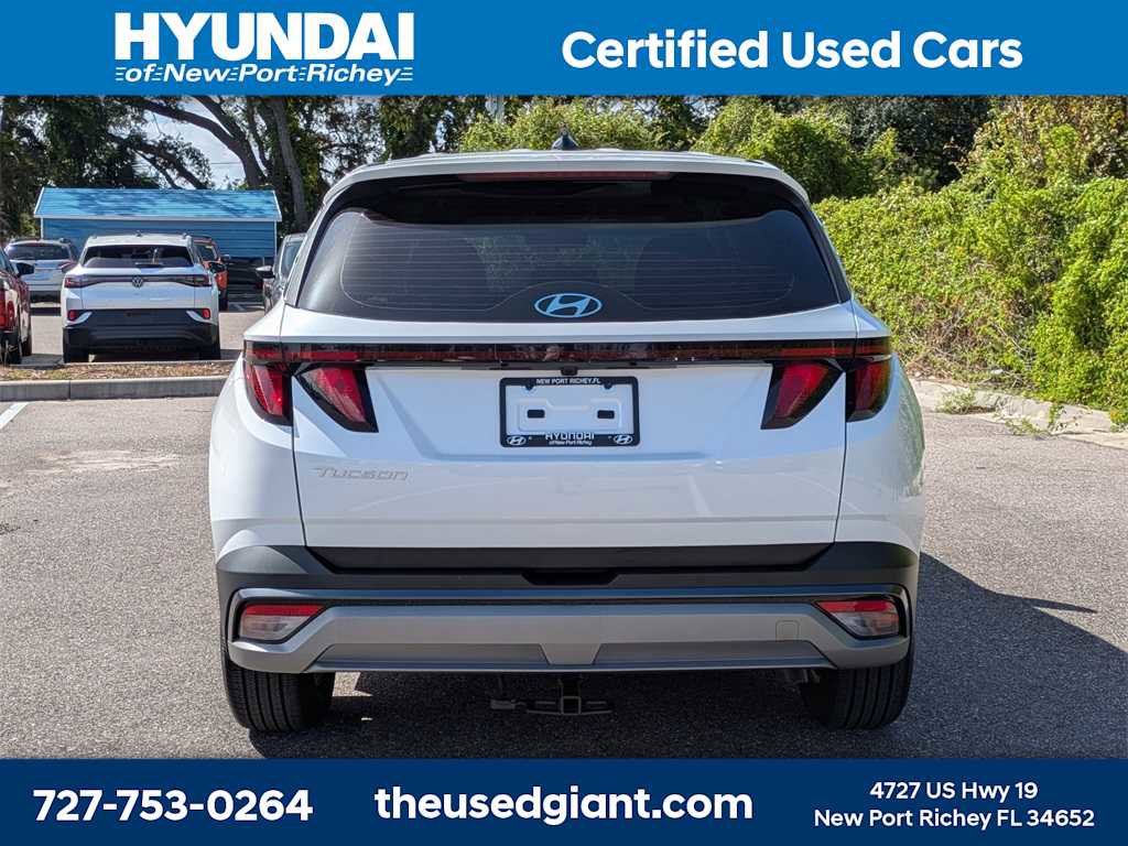 Used 2025 Hyundai Tucson SE image 4