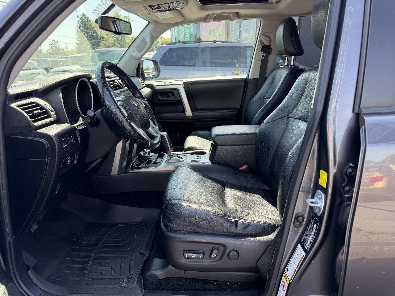 Used 2011 Toyota 4Runner Limited AWD/4WD image 13