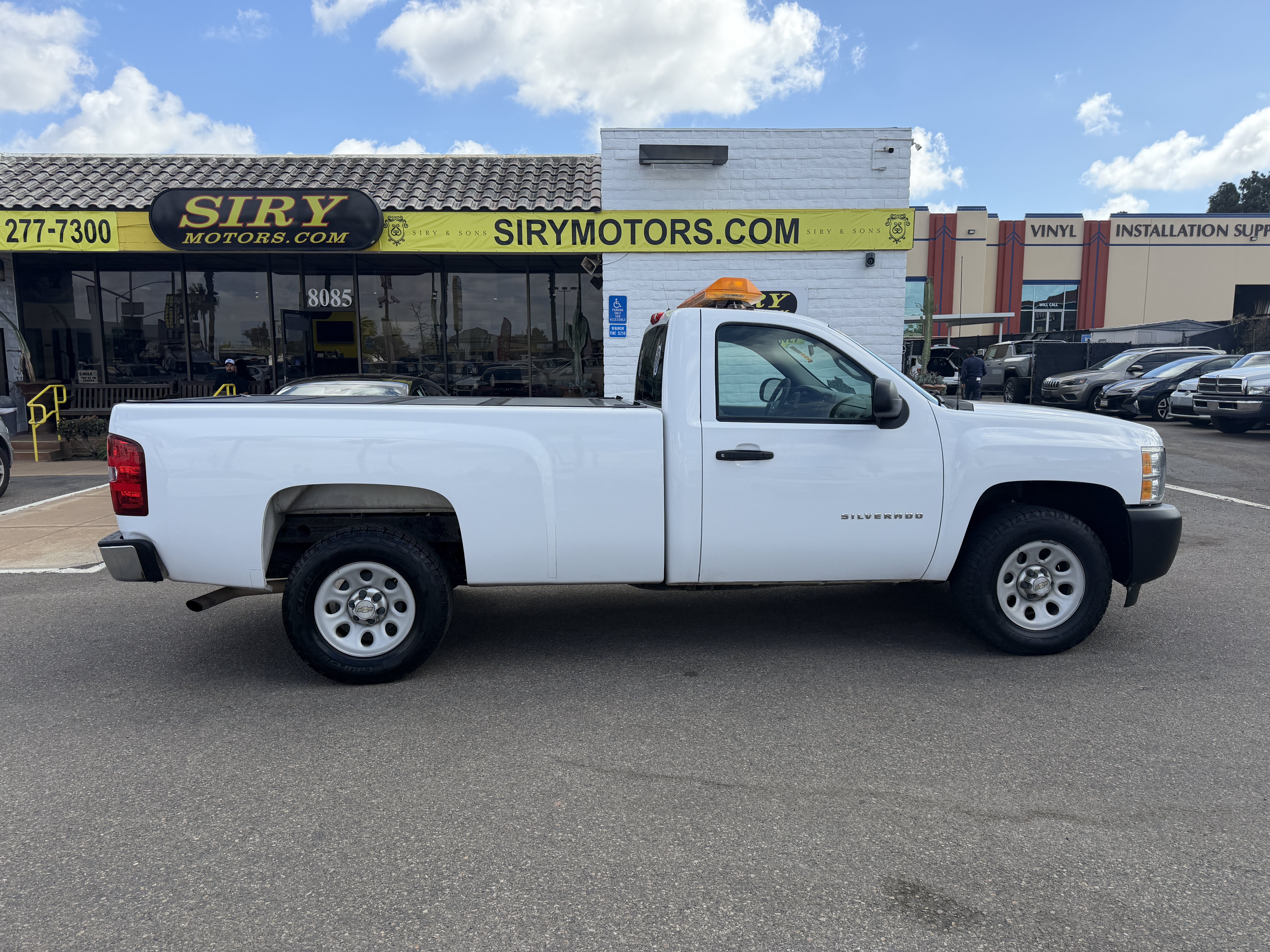 Used 2013 Chevrolet Silverado 1500 W/T RWD image 2