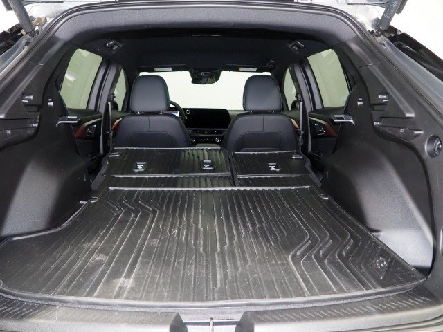 Used 2025 Chevrolet Equinox EV RS FWD image 43
