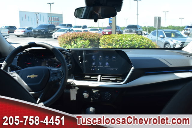 New 2026 Chevrolet Trax LS w/ LS Convenience Package FWD image 3