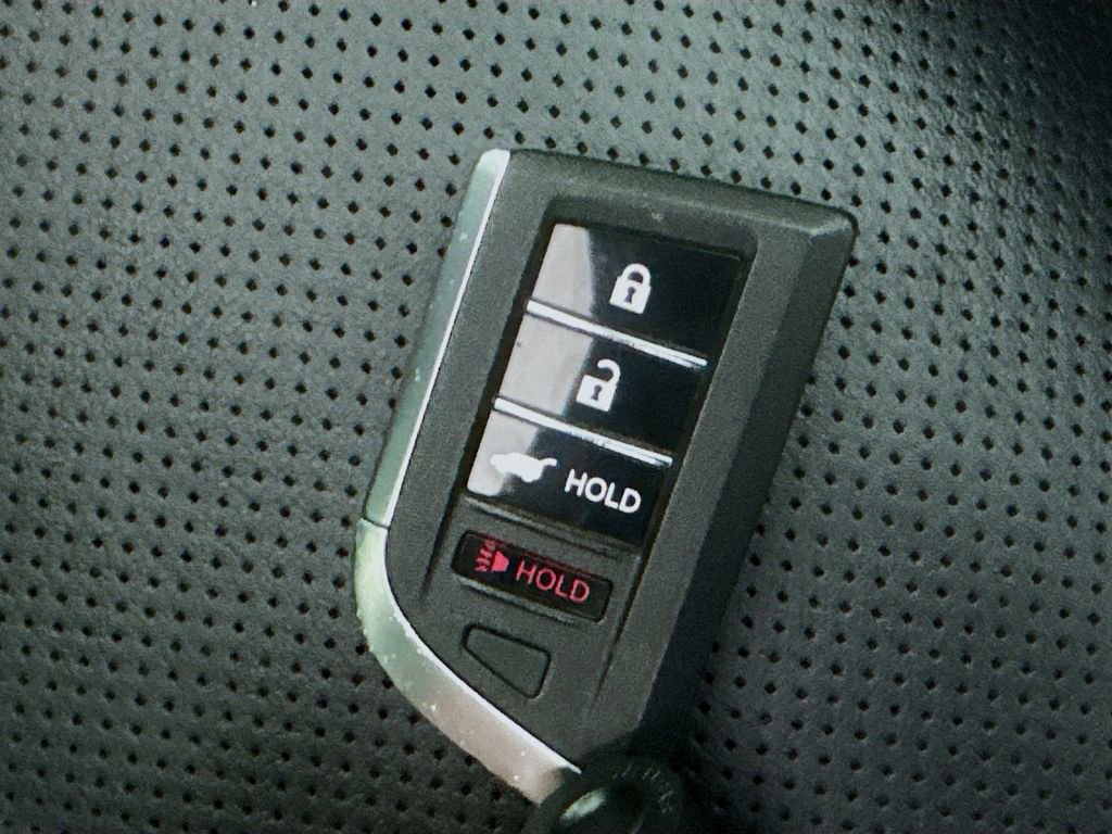 Used 2023 Acura MDX FWD w/ Technology Package image 39