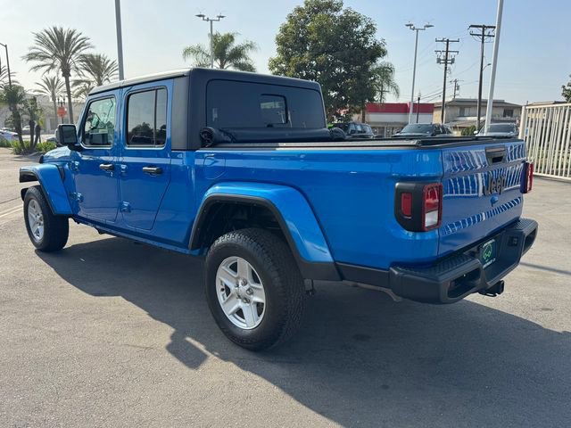 Used 2022 Jeep Gladiator Sport image 2