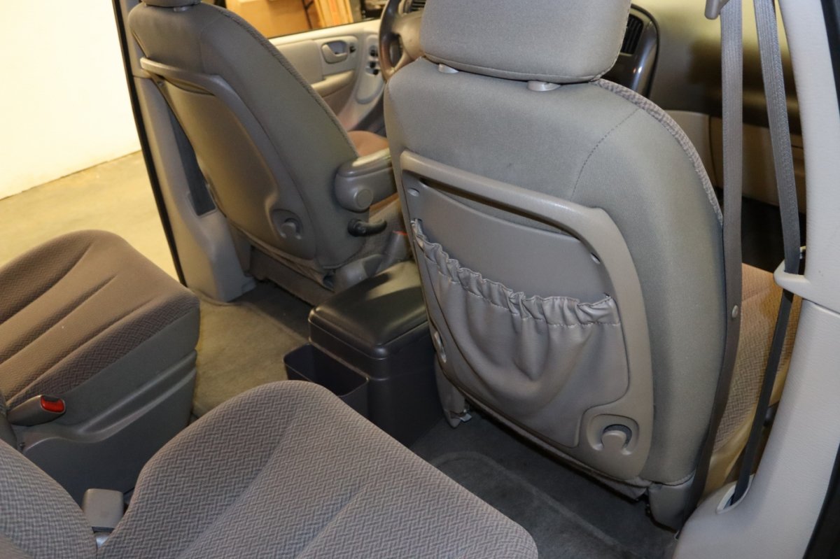 Used 2007 Dodge Caravan SXT w/ Popular Equipment Group I FWD image 27