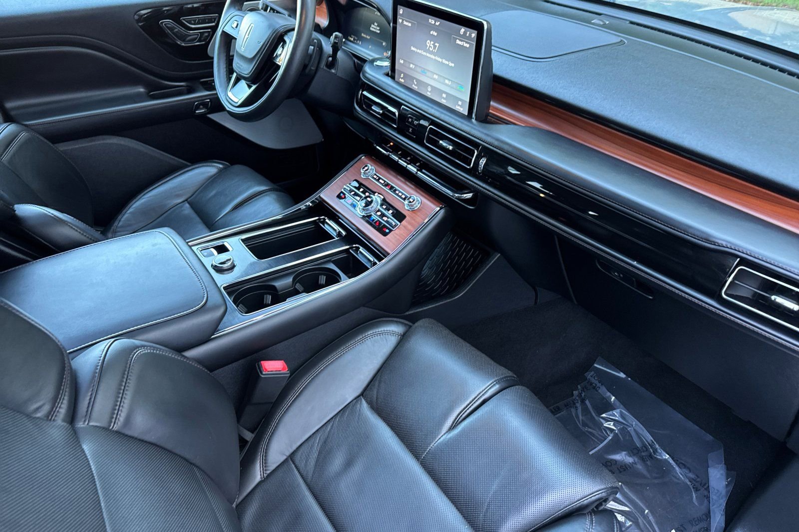 Certified 2021 Lincoln Aviator Grand Touring w/ Equipment Group 302A image 15