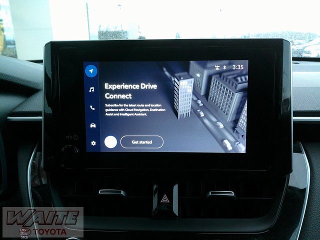 Used 2023 Toyota Corolla Cross XLE image 11