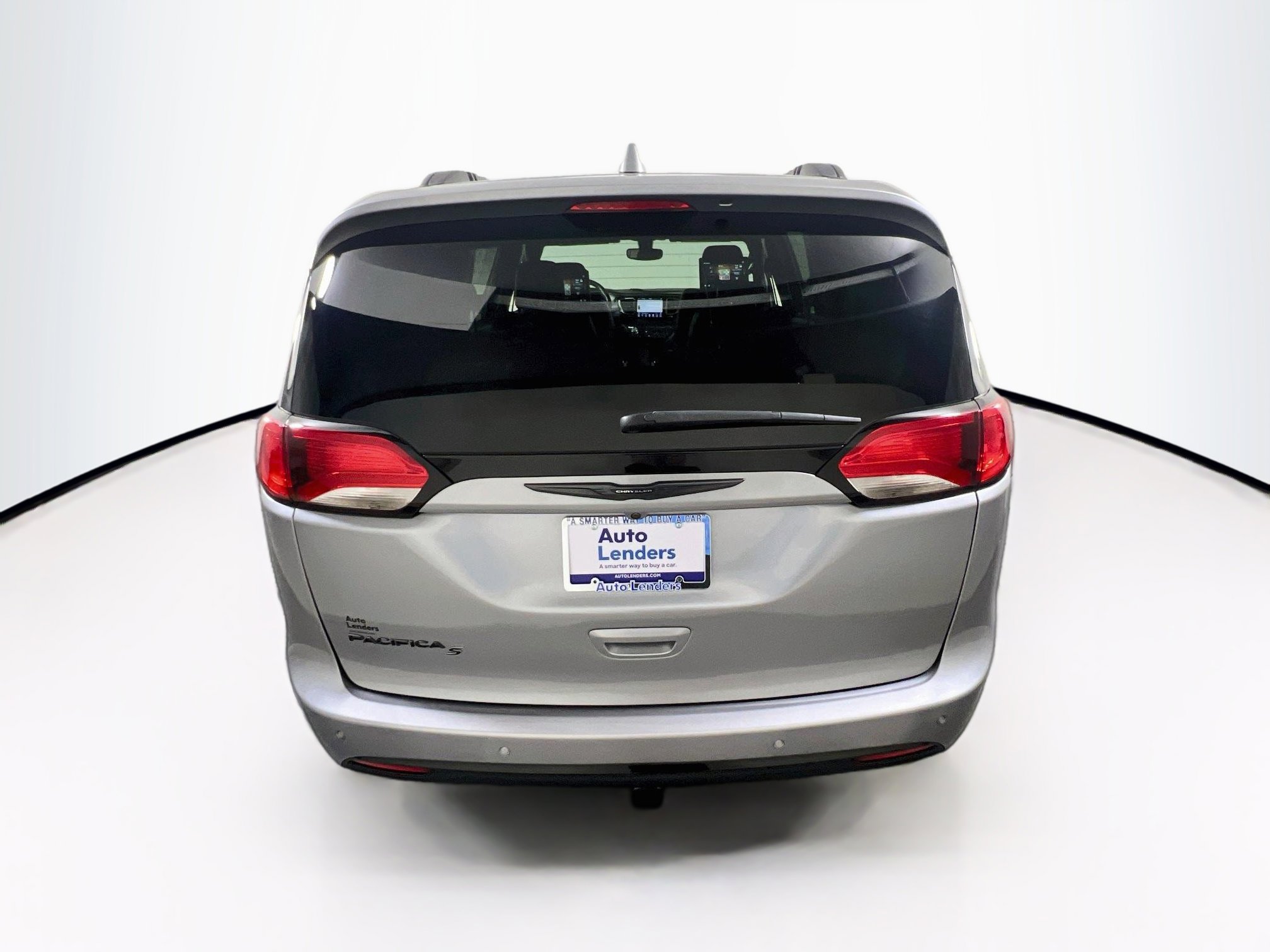 Used 2020 Chrysler Pacifica Touring-L Plus FWD image 6