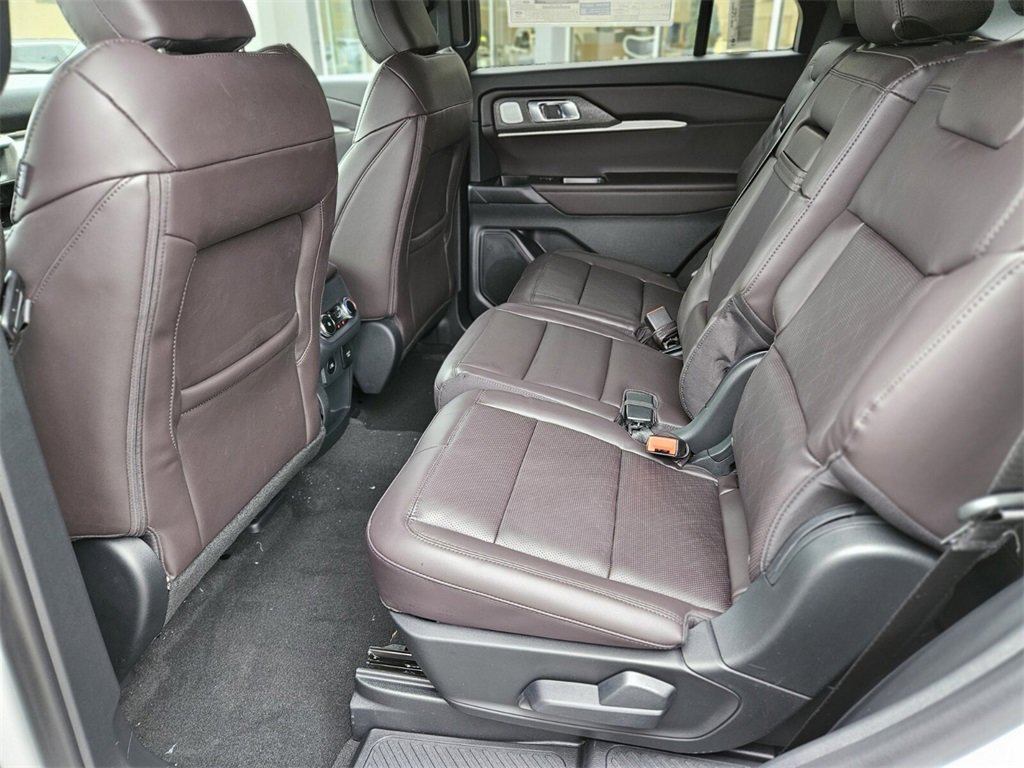 New 2026 Ford Explorer Platinum image 17