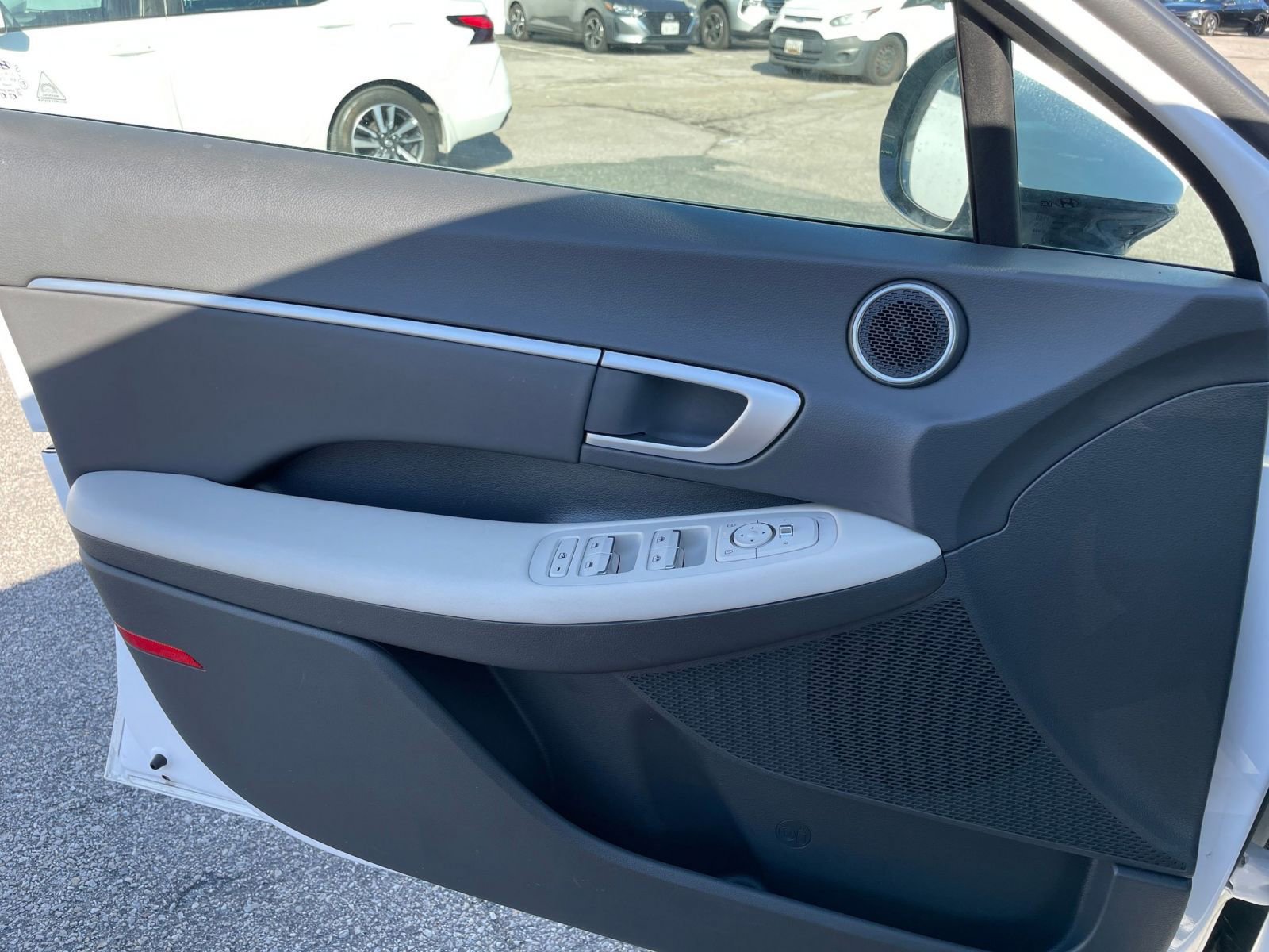 Used 2025 Hyundai Sonata SEL FWD image 18