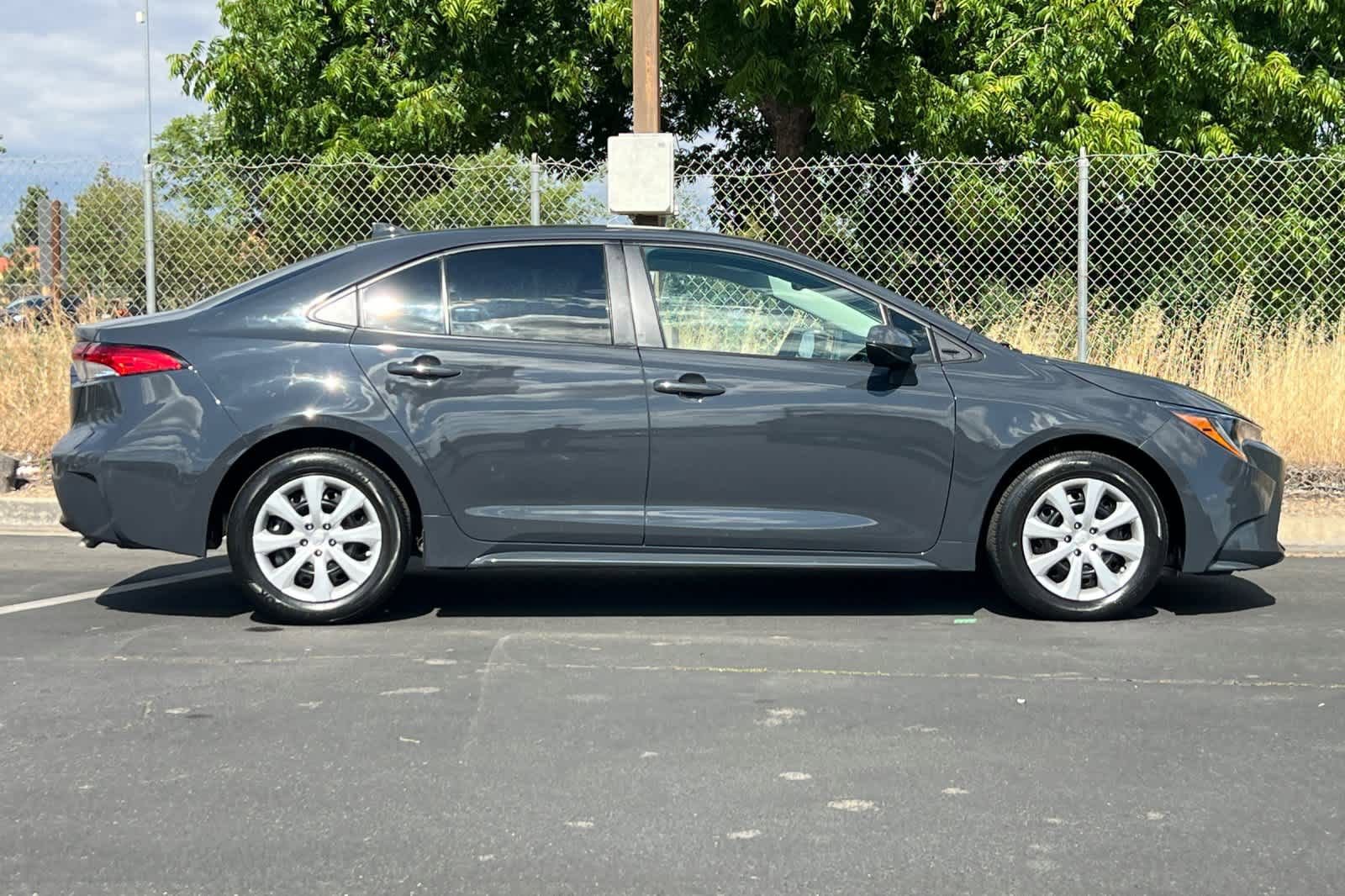 Used 2024 Toyota Corolla LE FWD image 9