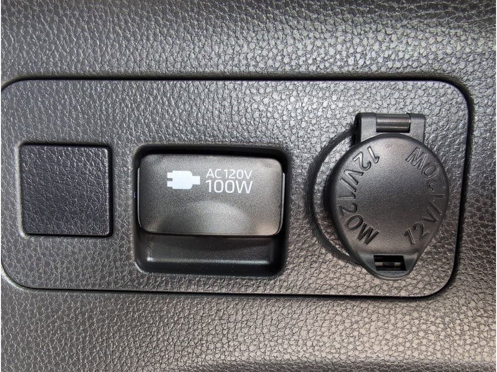 Used 2024 Toyota RAV4 TRD Off-Road image 31