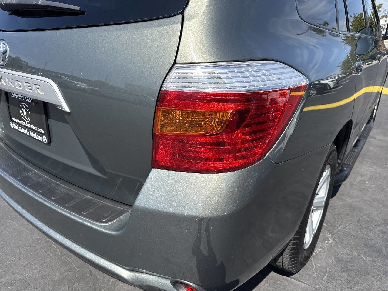 Used 2010 Toyota Highlander 2WD image 30