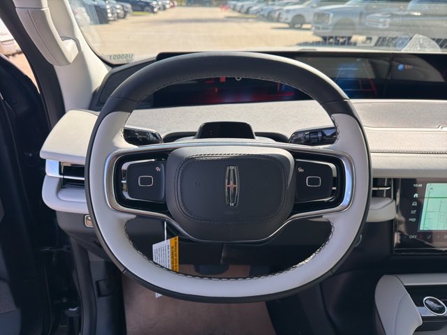 New 2026 Lincoln Navigator Reserve w/ Jet Appearance Package AWD/4WD image 24