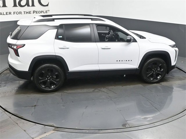 New 2026 Chevrolet Equinox LT w/ Convenience Package II image 17