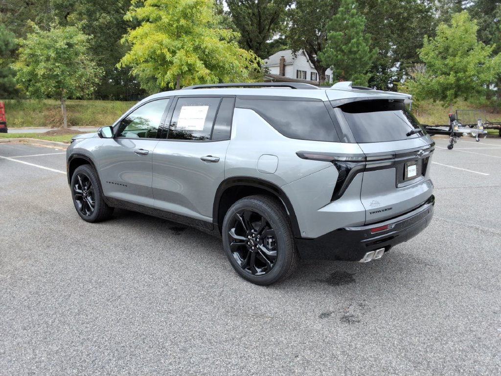 New 2027 Chevrolet Traverse RS FWD image 7