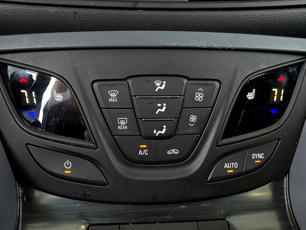 Used 2020 Buick Envision Premium AWD/4WD image 35
