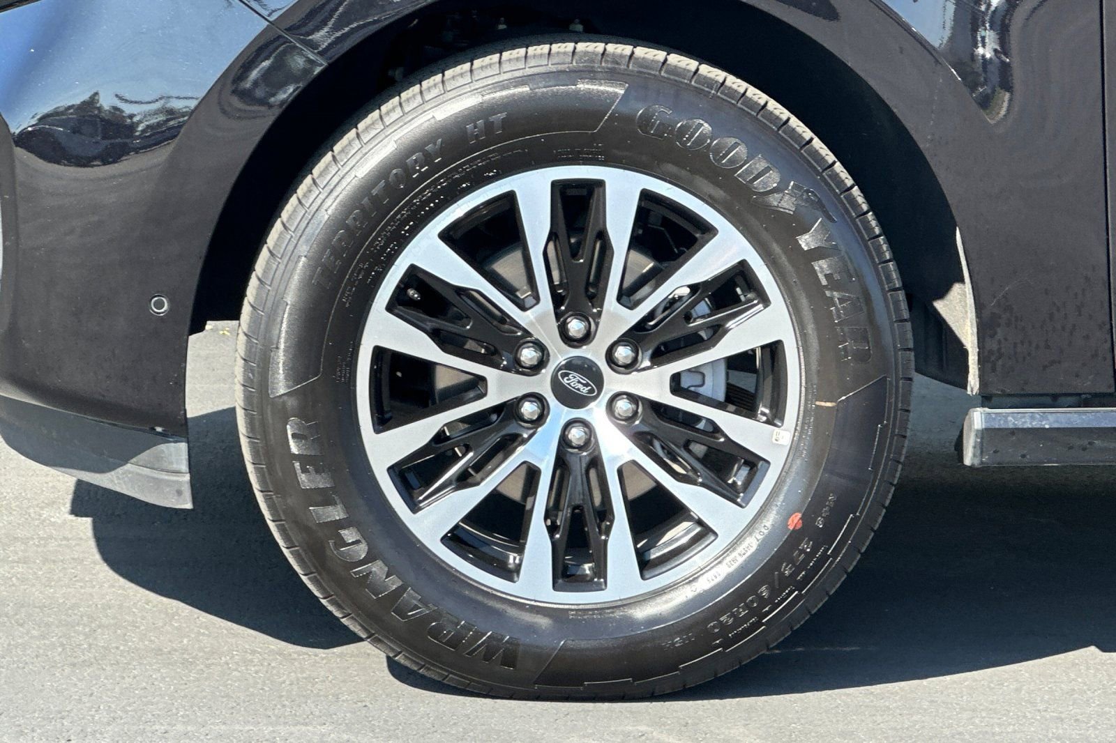 Used 2025 Ford Expedition Max Platinum image 27