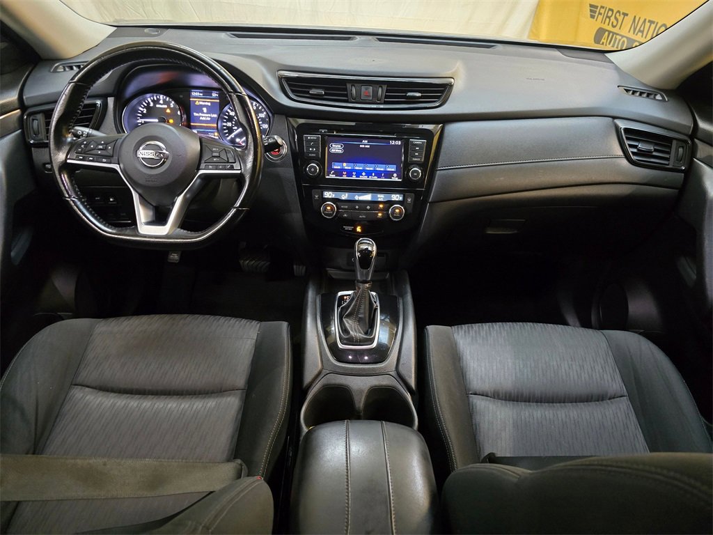 Used 2020 Nissan Rogue SV image 19