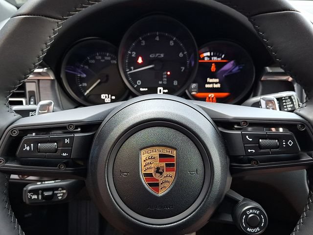 Certified 2025 Porsche Macan GTS AWD/4WD image 23