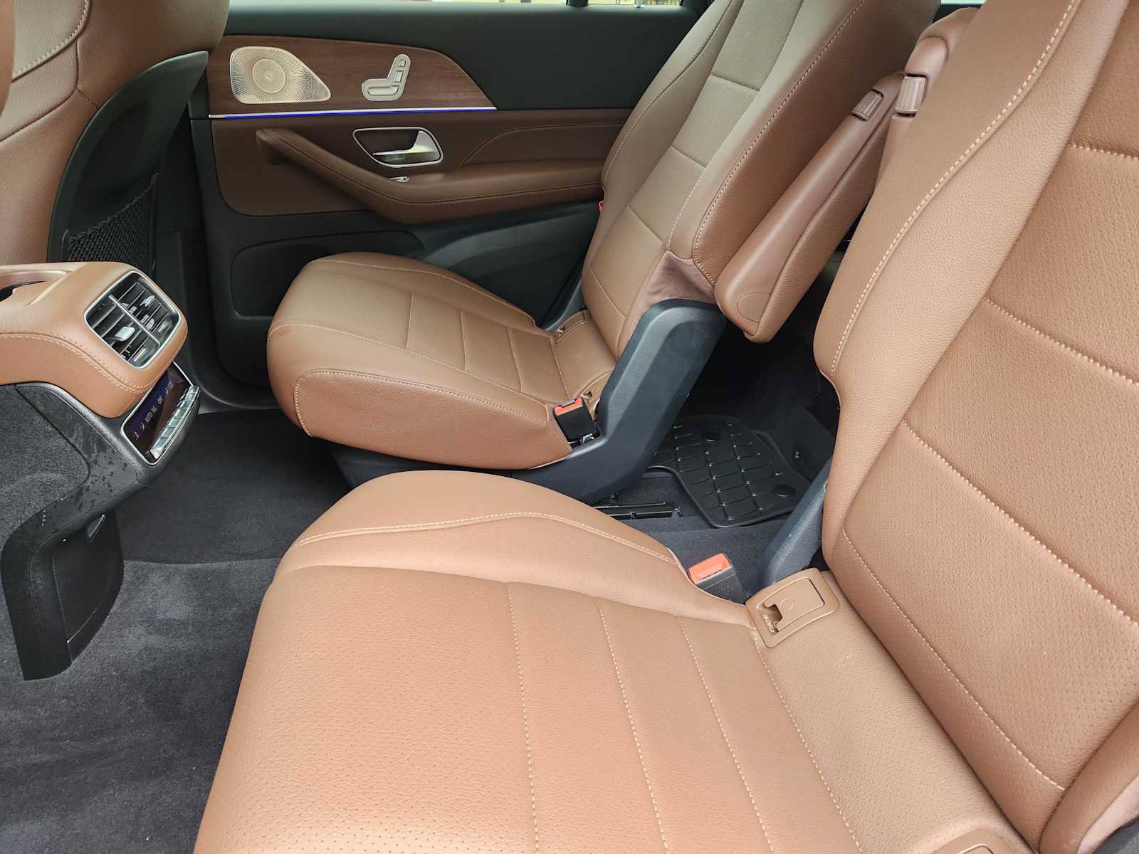 Used 2025 Mercedes-Benz GLS 450 4MATIC image 30