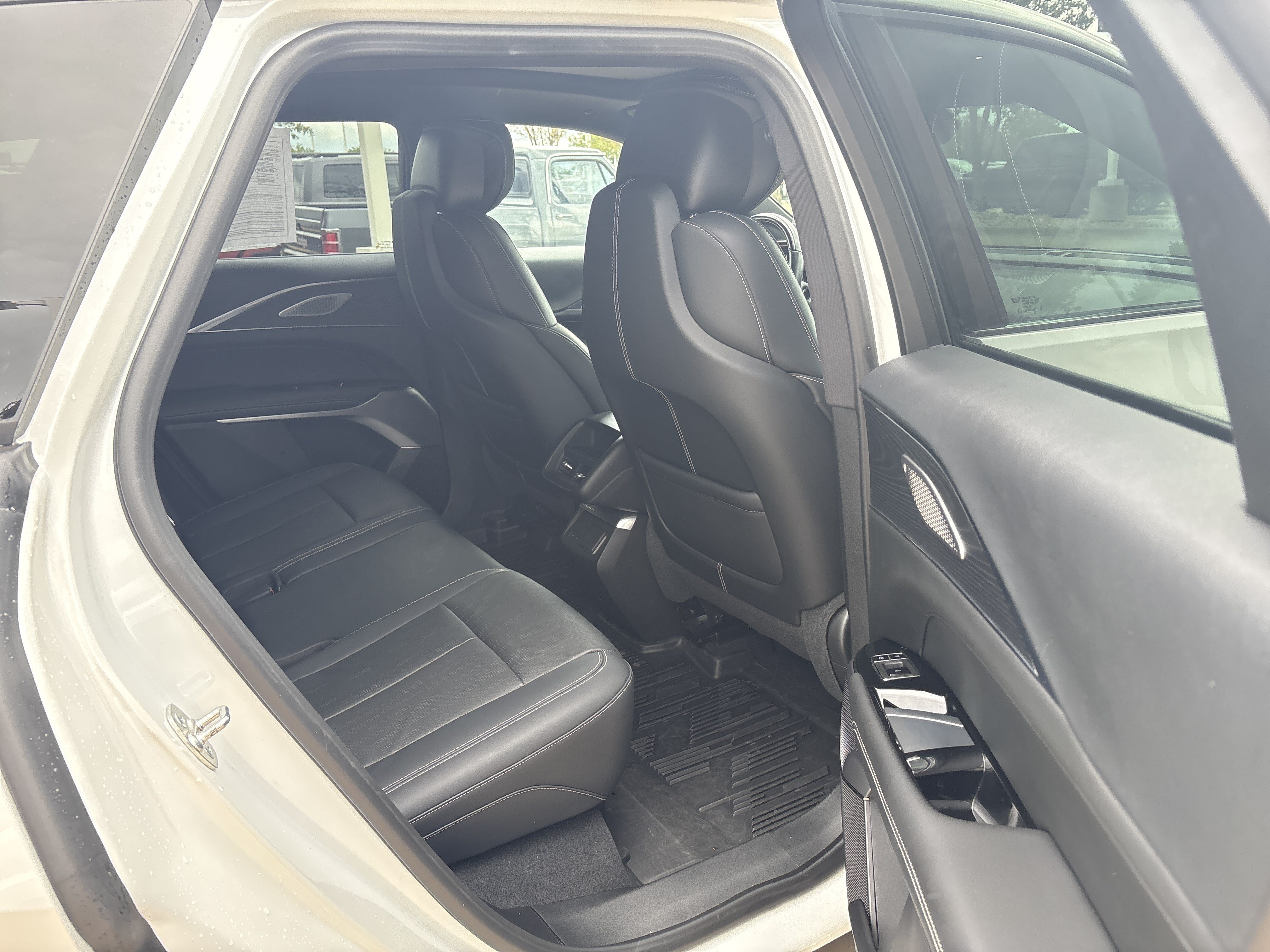 Used 2024 Cadillac Lyriq Sport w/ LPO, Floor Liner Package AWD/4WD image 13