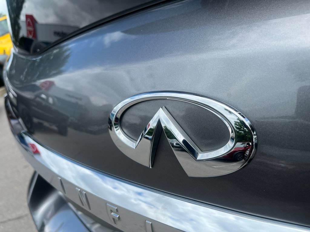 Used 2018 INFINITI QX80 4WD w/ Driver Assistance Package image 41