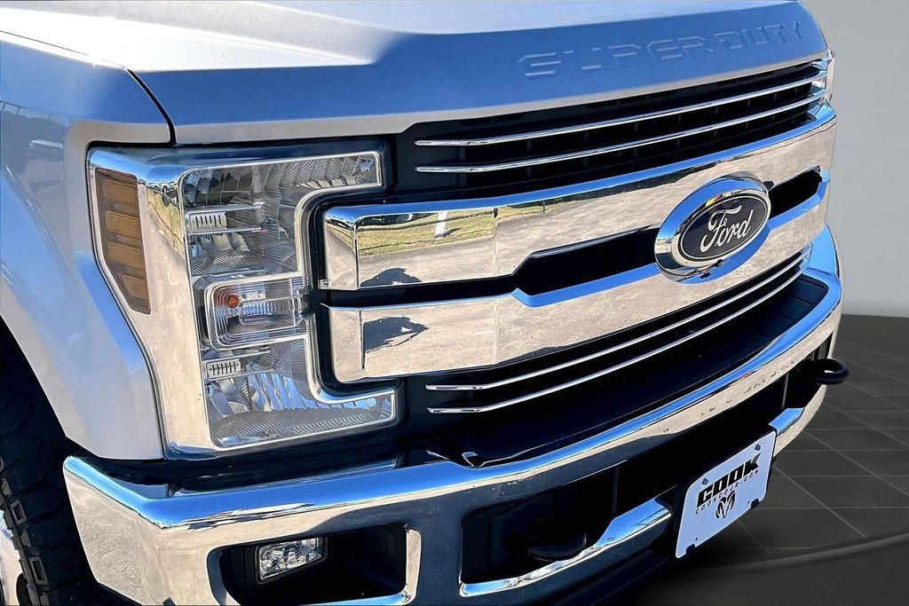 Used 2019 Ford F350 Lariat w/ Lariat Ultimate Package image 29