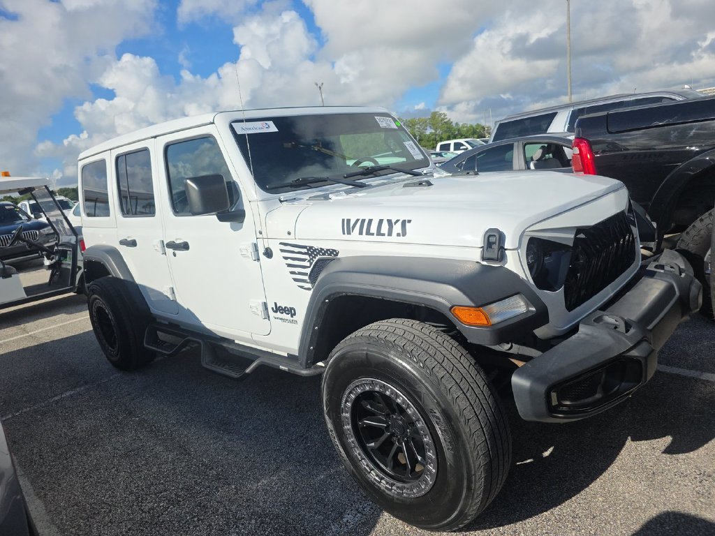 Used 2022 Jeep Wrangler Unlimited Sport AWD/4WD image 3