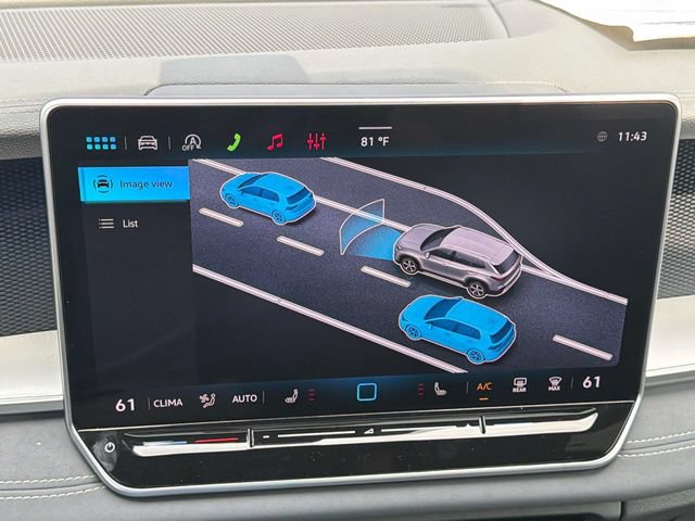 New 2026 Volkswagen Tiguan SE R-Line FWD image 15