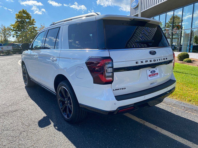 Used 2023 Ford Expedition Limited AWD/4WD image 6