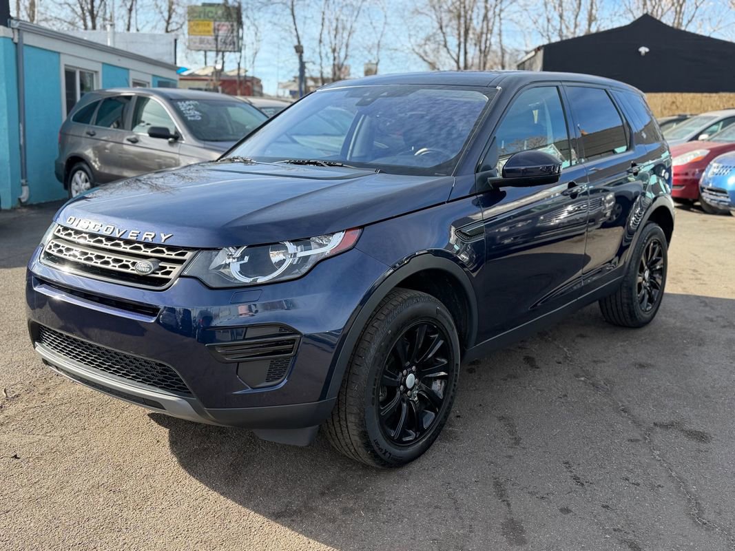 Used 2017 Land Rover Discovery Sport SE AWD/4WD image 4