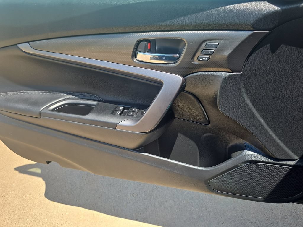 Used 2017 Honda Accord EX-L image 27