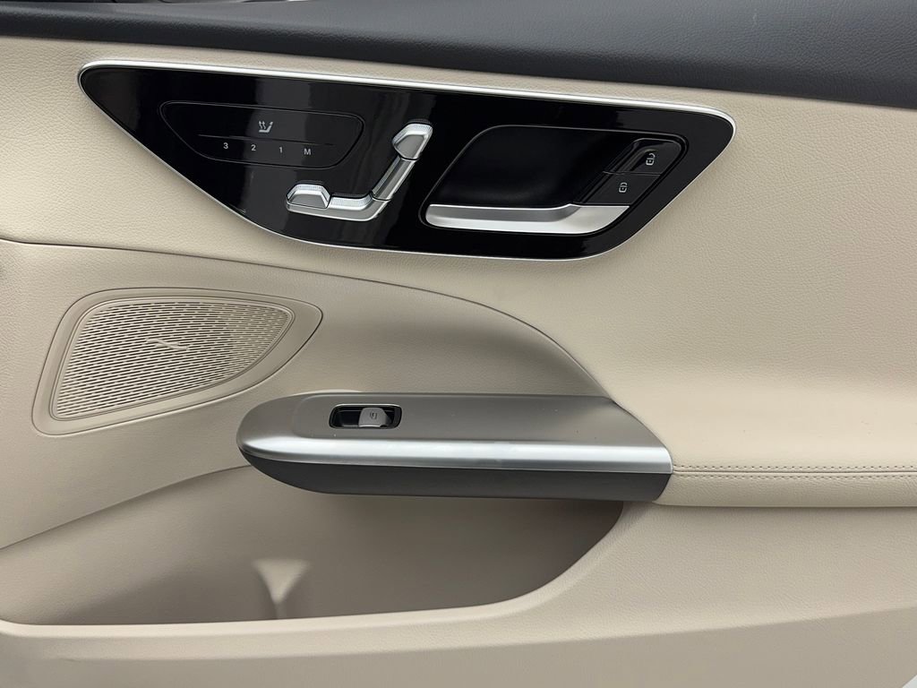 Used 2024 Mercedes-Benz C 300 4MATIC Sedan image 50