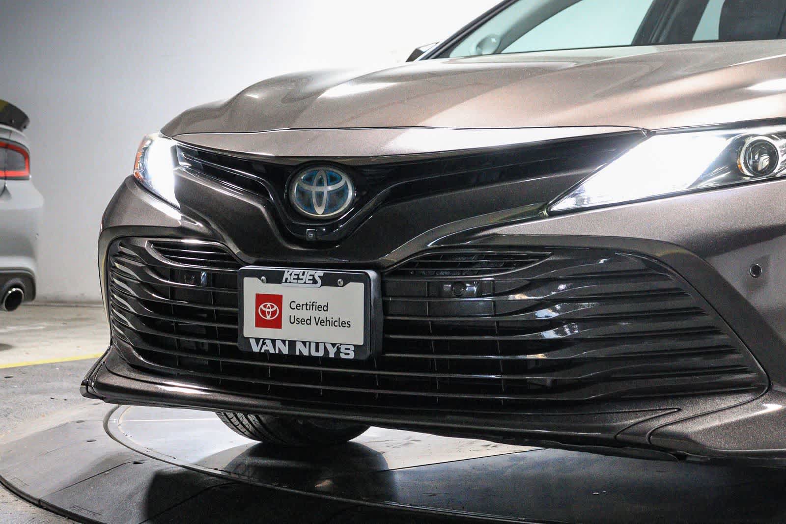 Certified 2018 Toyota Camry XLE w/ Audio Package FWD image 8