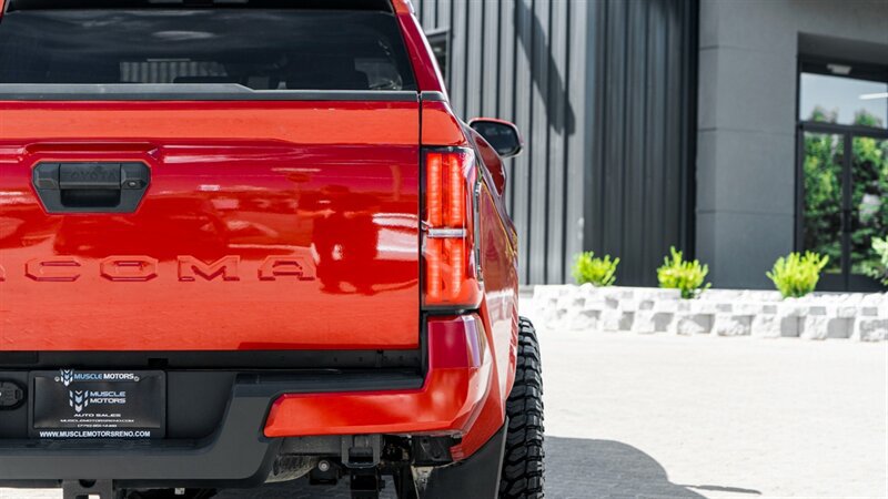 Used 2024 Toyota Tacoma SR5 AWD/4WD image 14