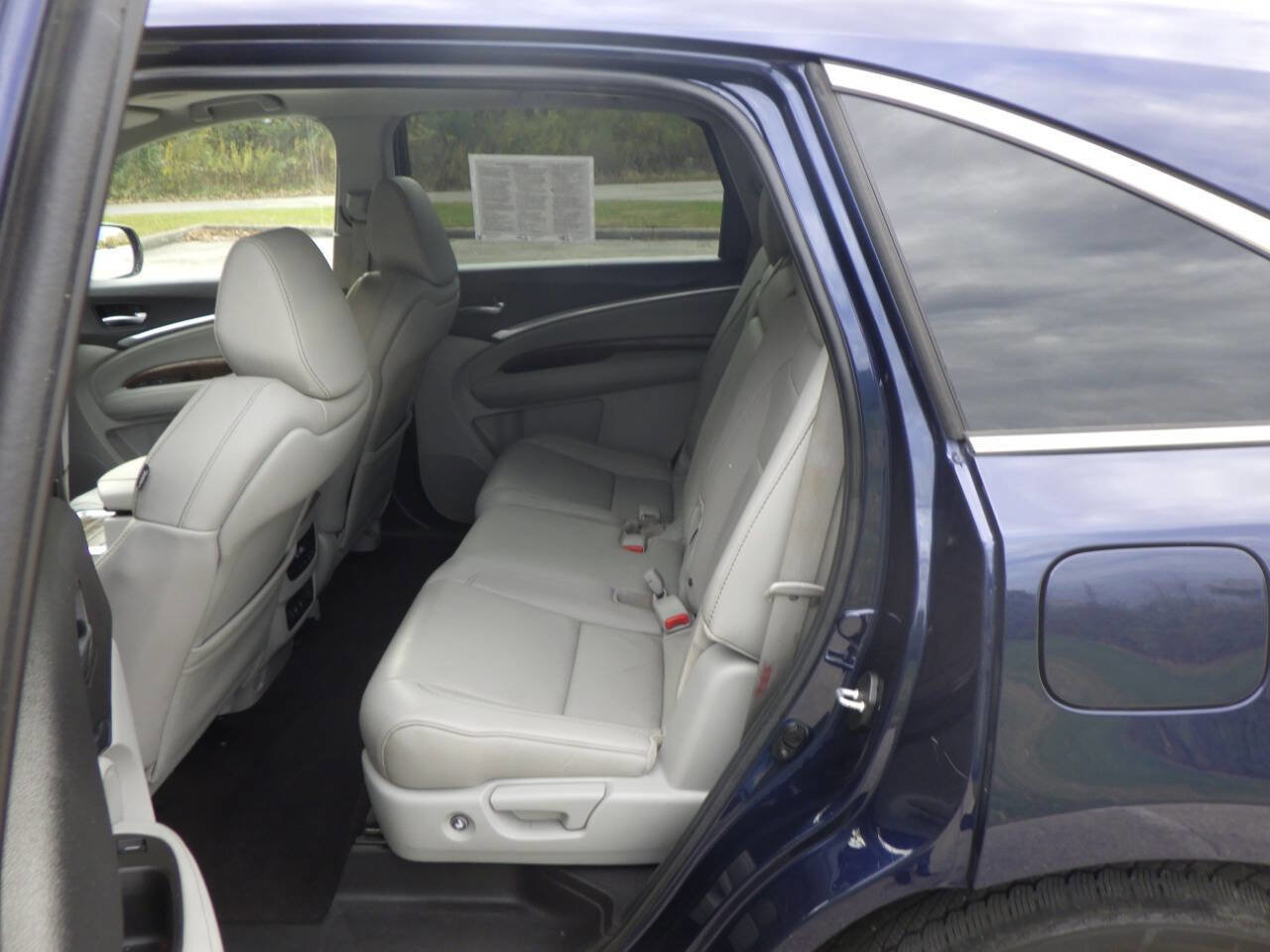 Used 2020 Acura MDX SH-AWD w/ Technology Package image 11