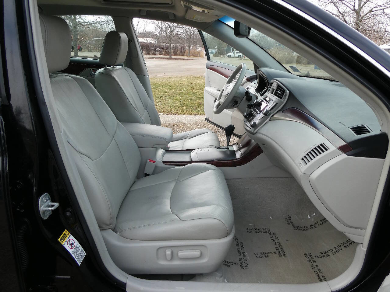 Used 2011 Toyota Avalon image 27