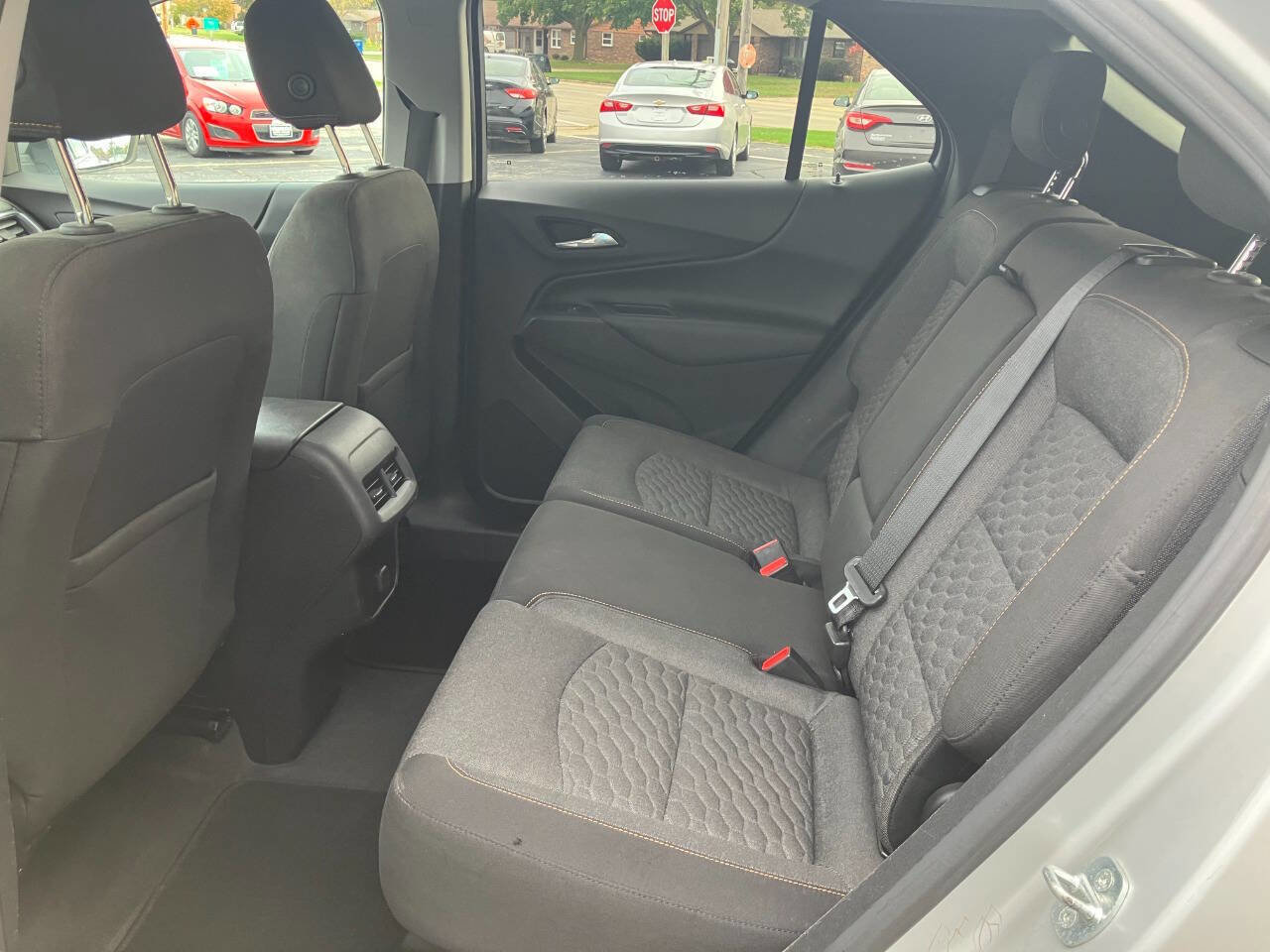 Used 2018 Chevrolet Equinox LT image 12