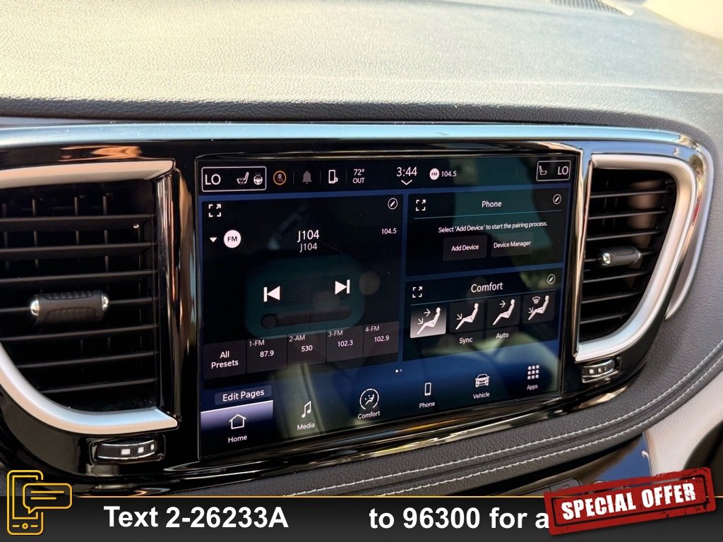 Used 2022 Chrysler Pacifica Touring-L image 20