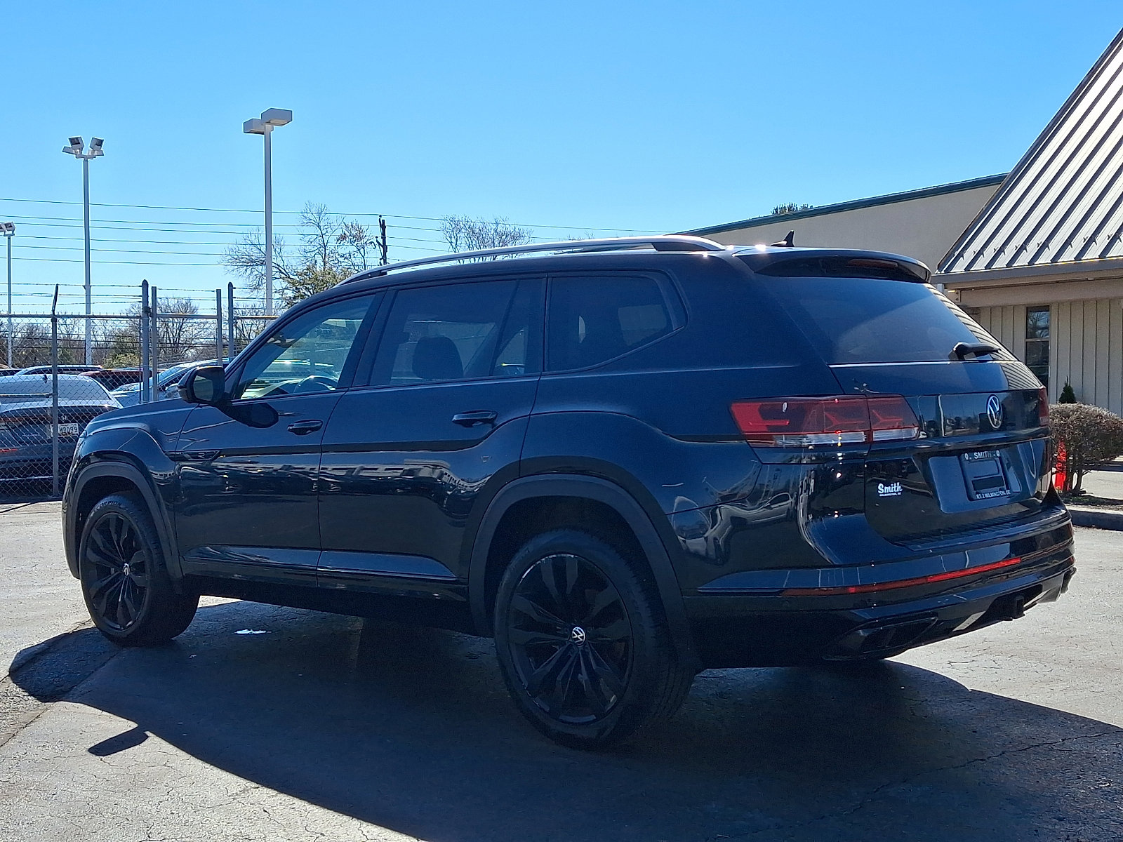 Used 2021 Volkswagen Atlas SEL Premium image 4