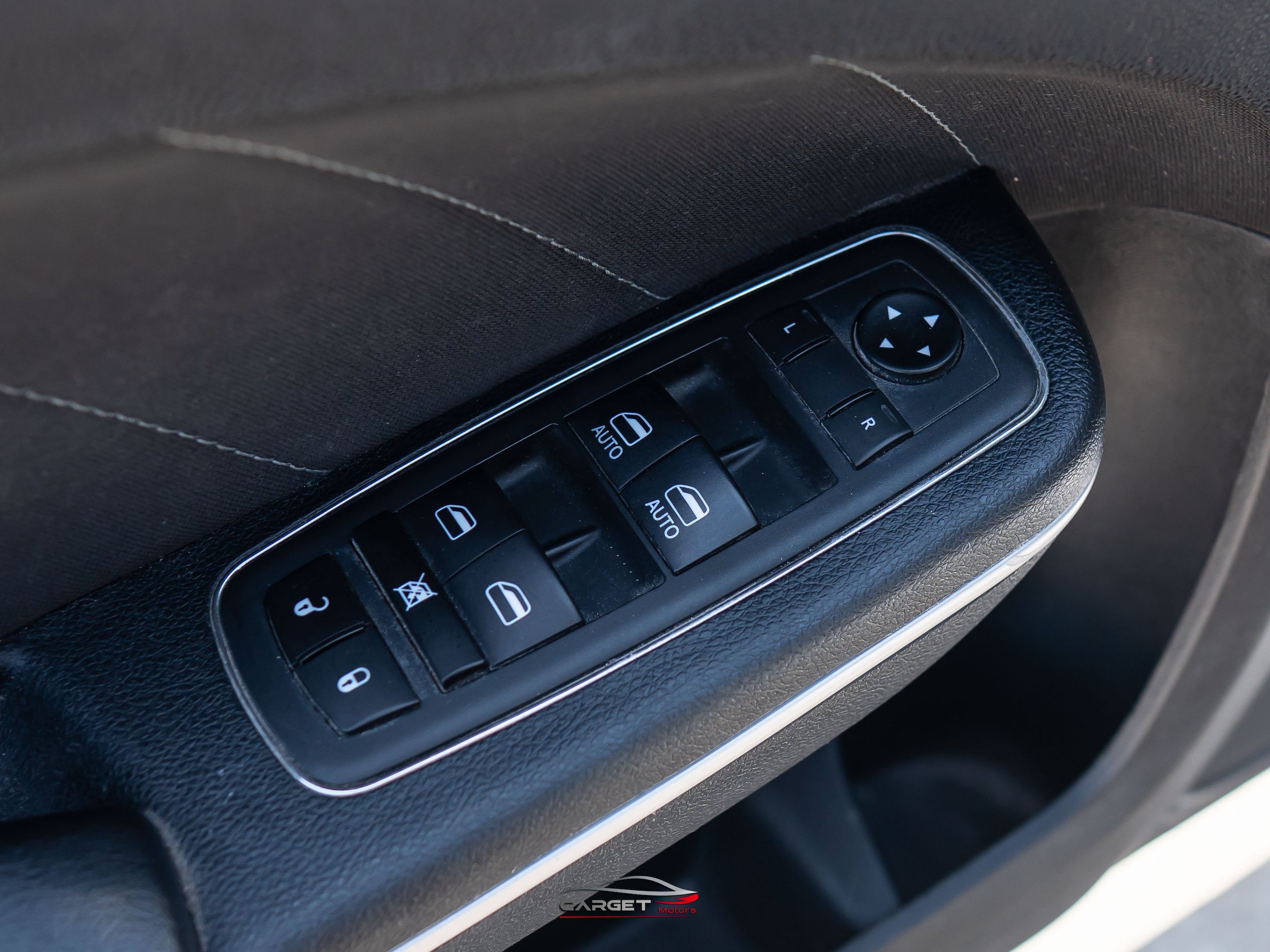 Used 2020 Dodge Charger Scat Pack RWD image 38
