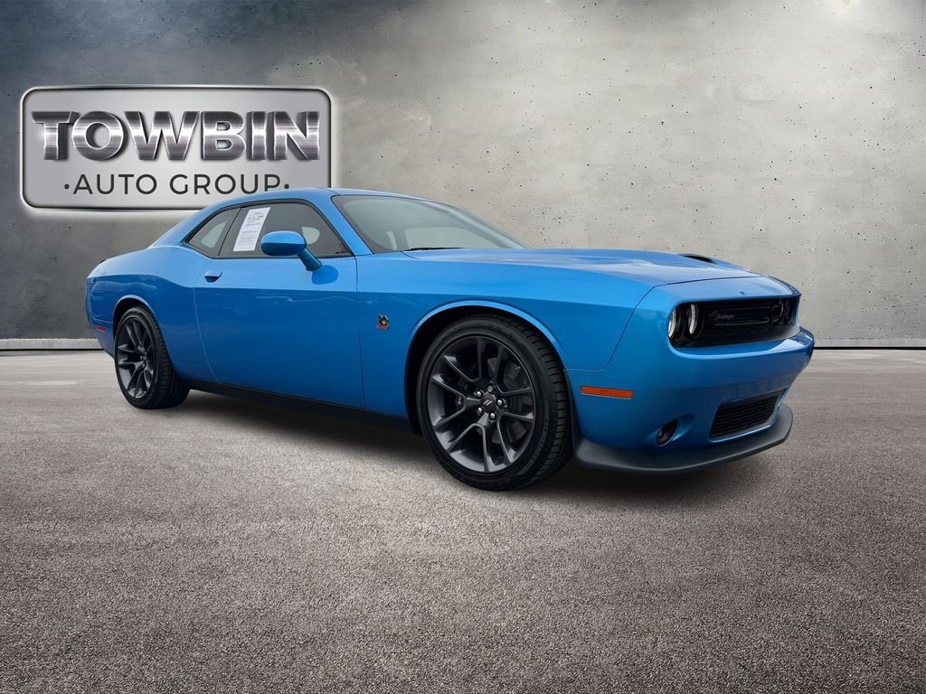 Used 2023 Dodge Challenger R/T Scat Pack RWD image 2