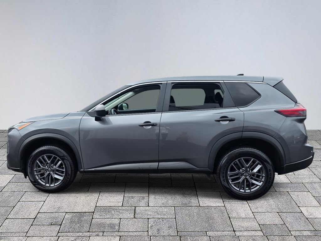 Used 2024 Nissan Rogue S image 4