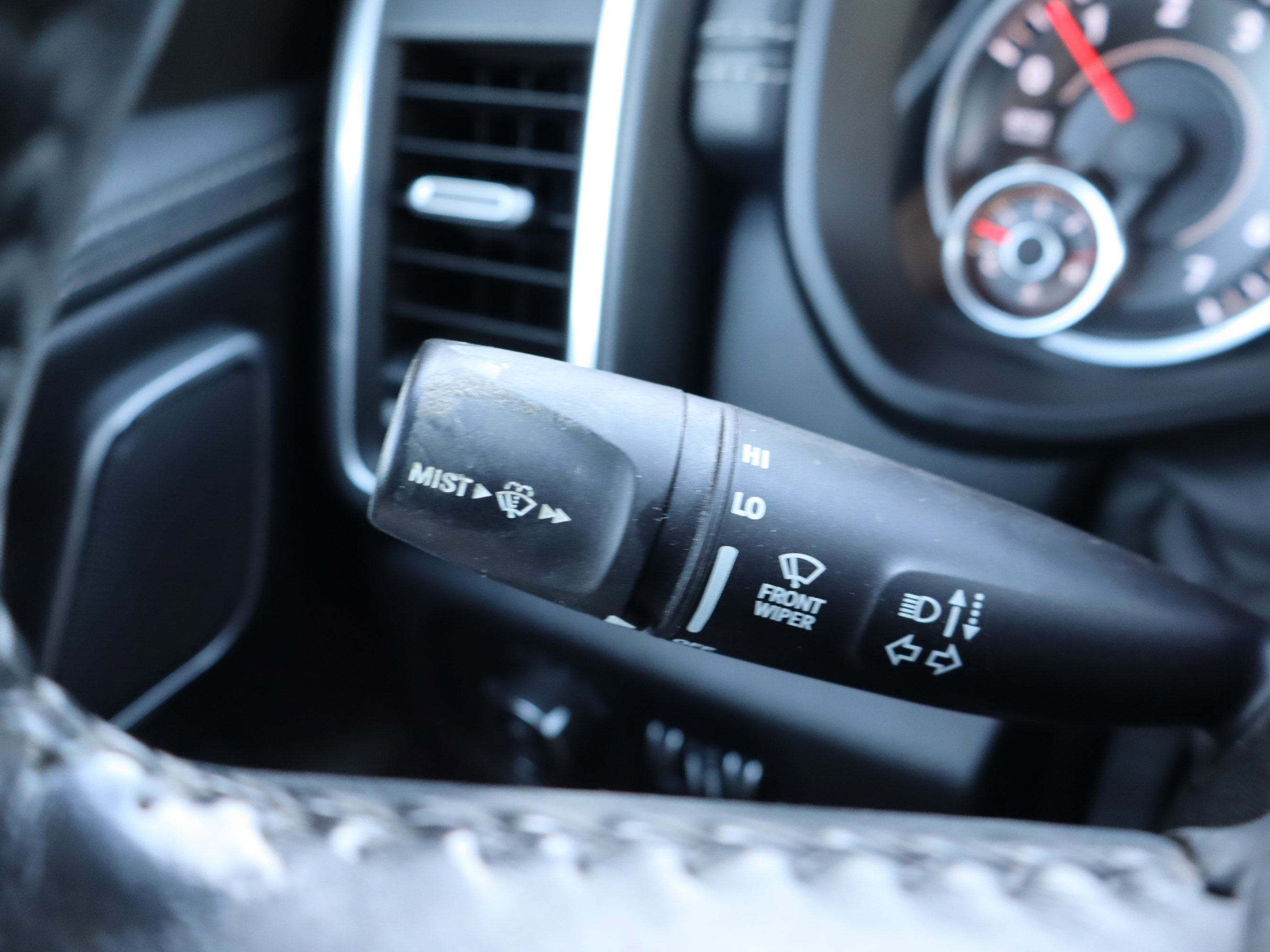 Used 2020 RAM 1500 Laramie AWD/4WD image 26