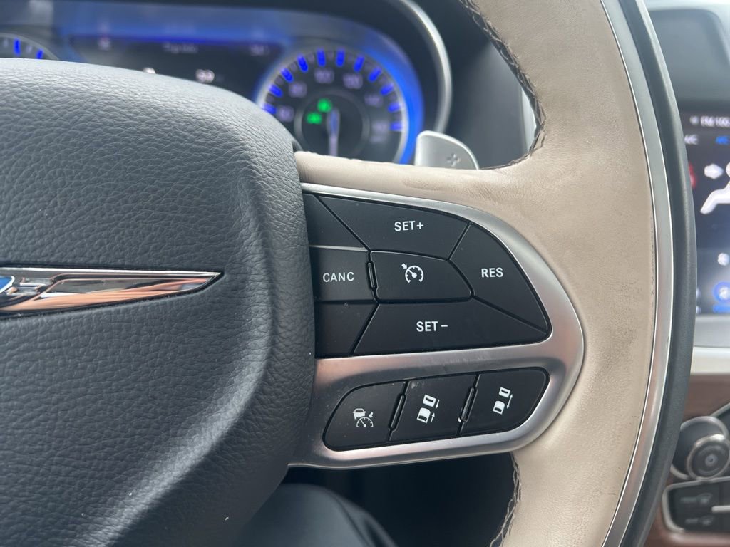 Used 2019 Chrysler 300 C w/ Sun, Sound & Nav Package image 16