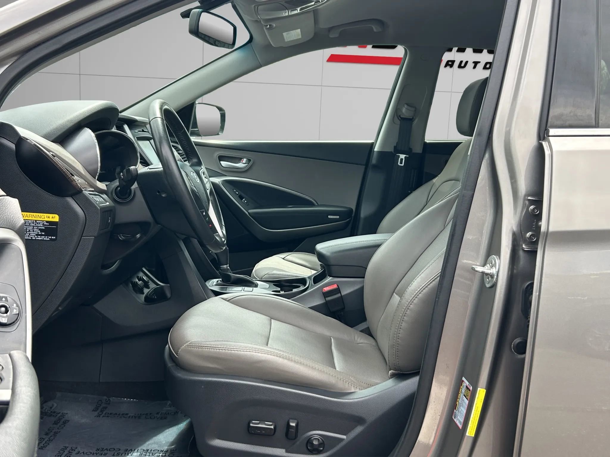 Used 2017 Hyundai Santa Fe Sport image 11