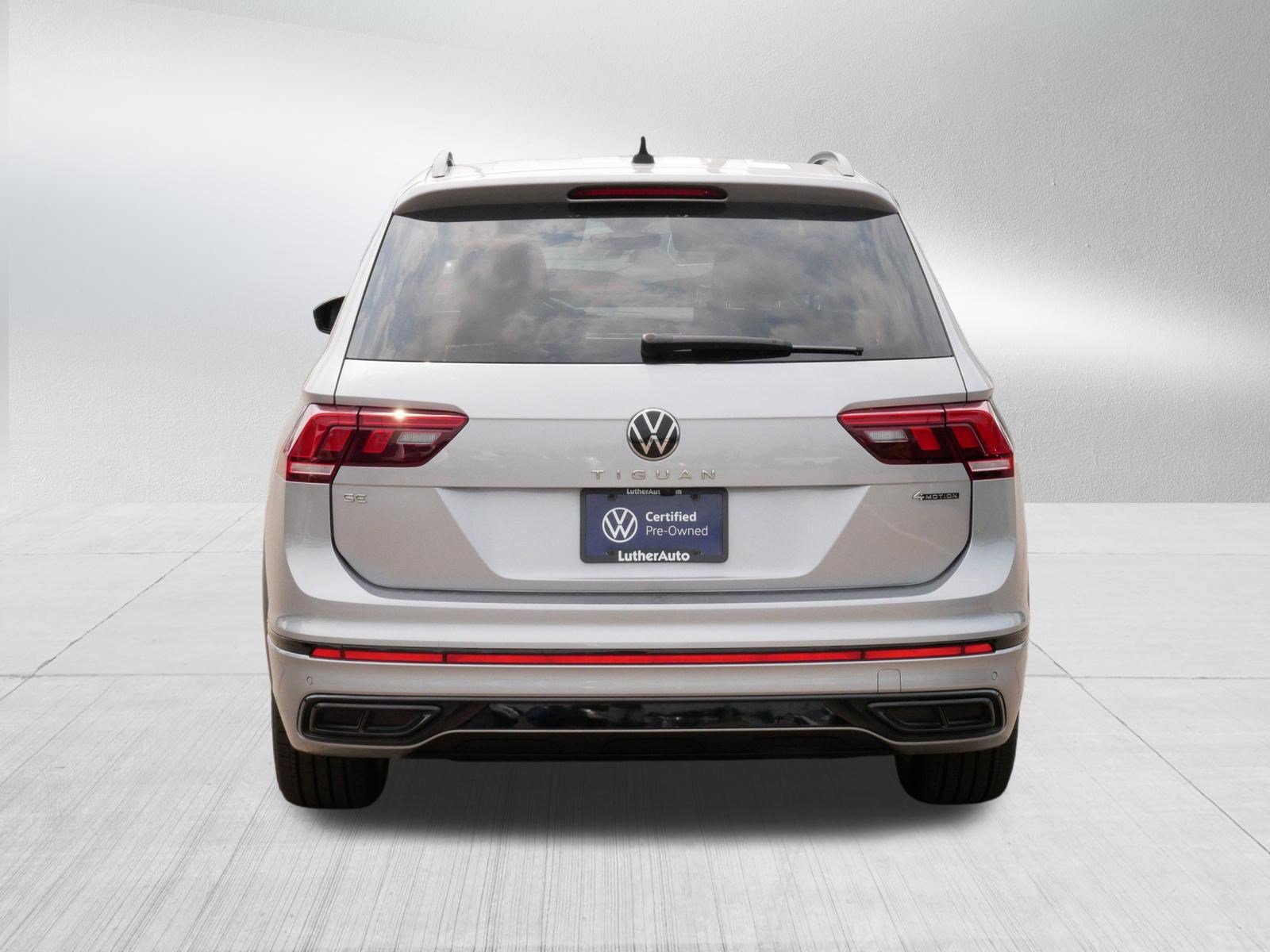 Certified 2023 Volkswagen Tiguan SE R-Line AWD/4WD image 6